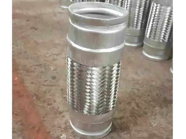 溝槽(cao)金屬軟管(guan)